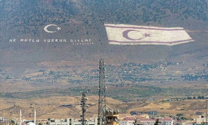 Νέα βρετανική «πισώπλατη μαχαιριά»: «Οι Έλληνες είναι εισβολείς στην Κύπρο – Ιδανικός τουριστικός προορισμός και τα “δύο κράτη” του νησιού»